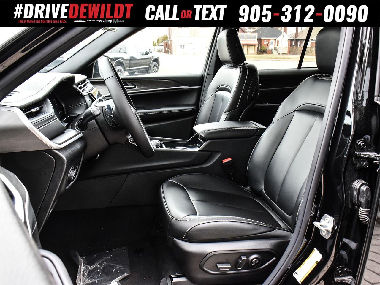 2025 Jeep Grand Cherokee LIMITED   BLACK APPEARANCE   NEW CAR RATES Photo