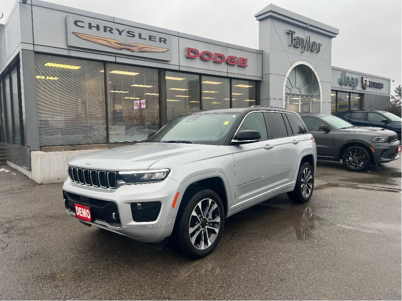 2025 Jeep Grand Cherokee Overland 4x4 V6 *Demonstrator *SUN *NAVI *TOW Photo