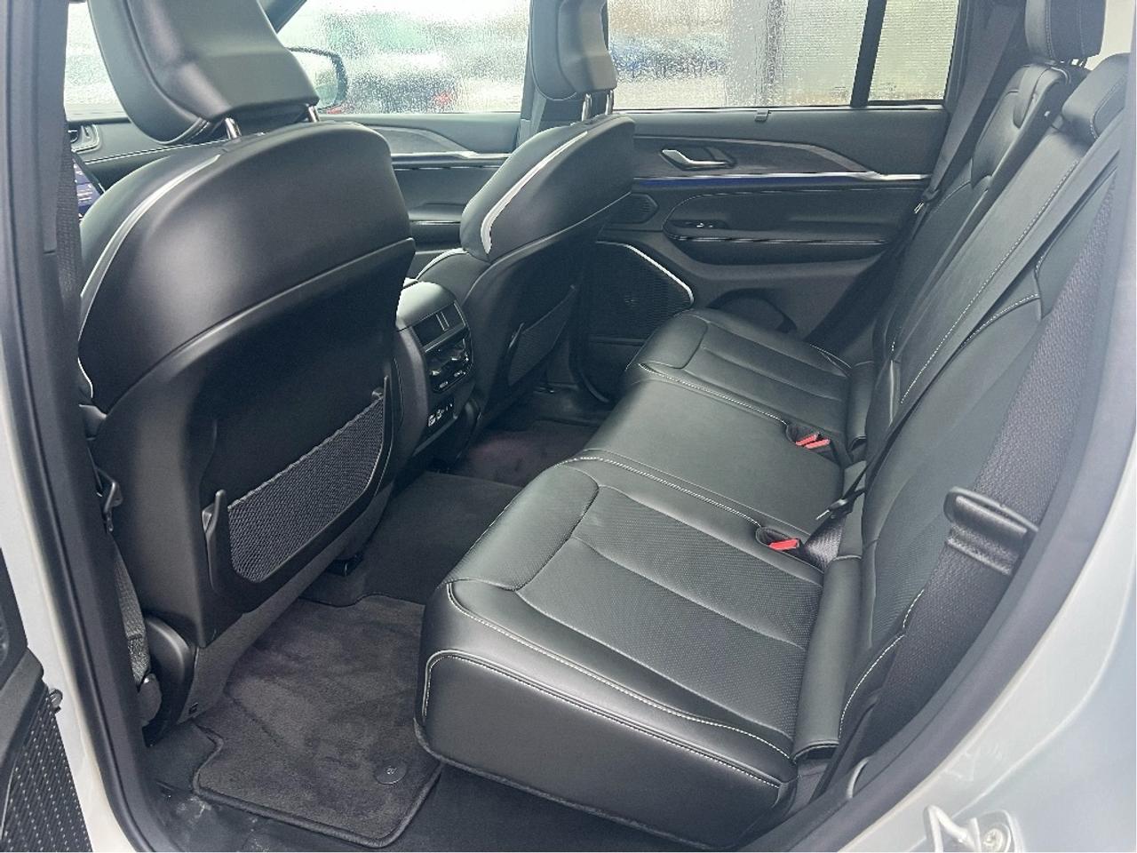 2025 Jeep Grand Cherokee Overland 4x4 V6 *Demonstrator *SUN *NAVI *TOW Photo