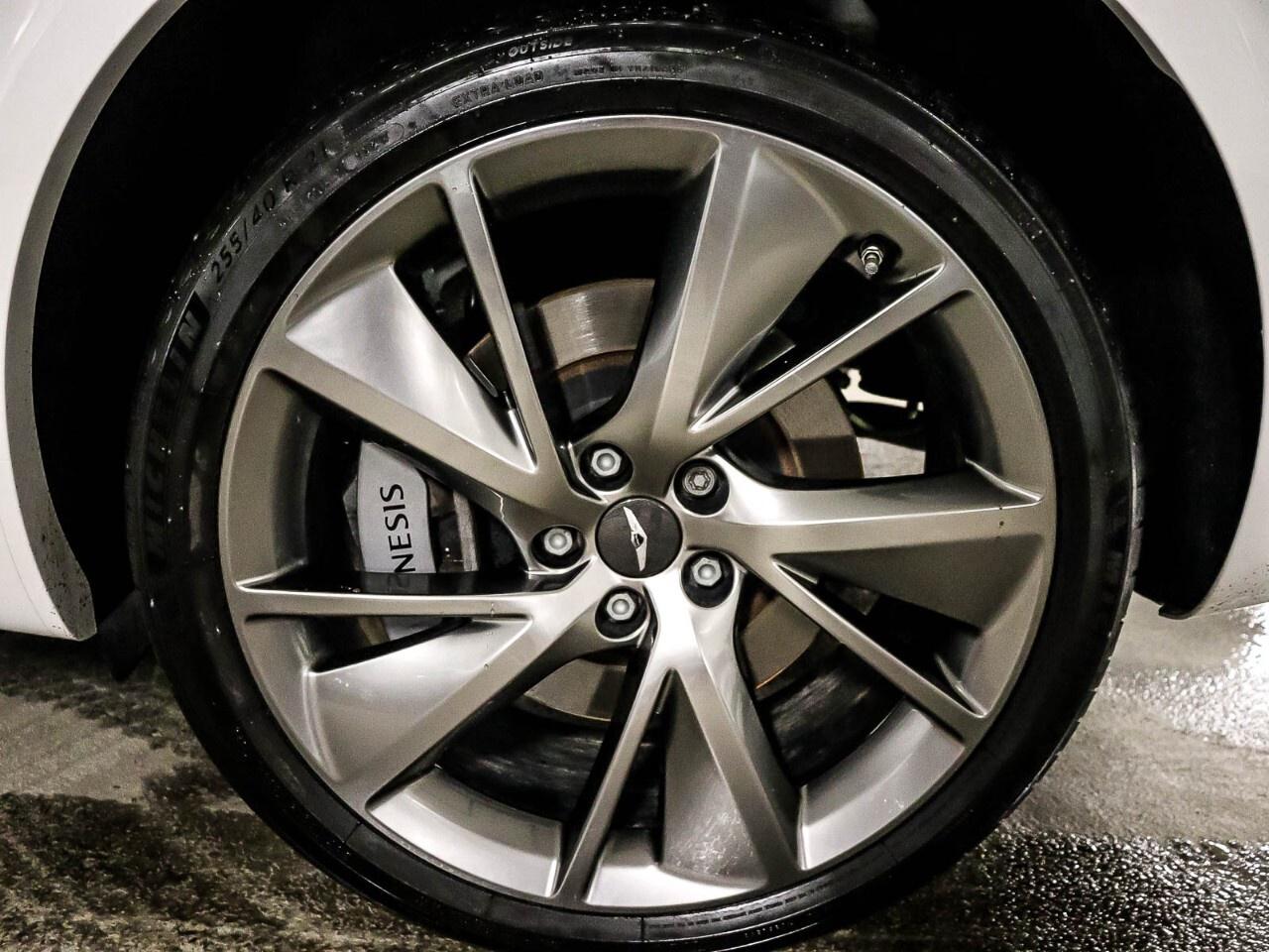 2024 Genesis GV70 2.5T Prestige AWD Photo