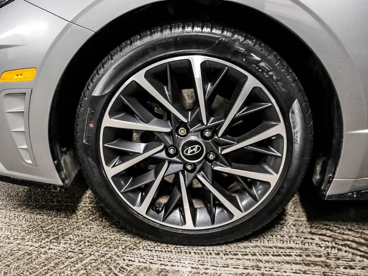 2020 Hyundai Sonata 1.6T LUXURY Photo