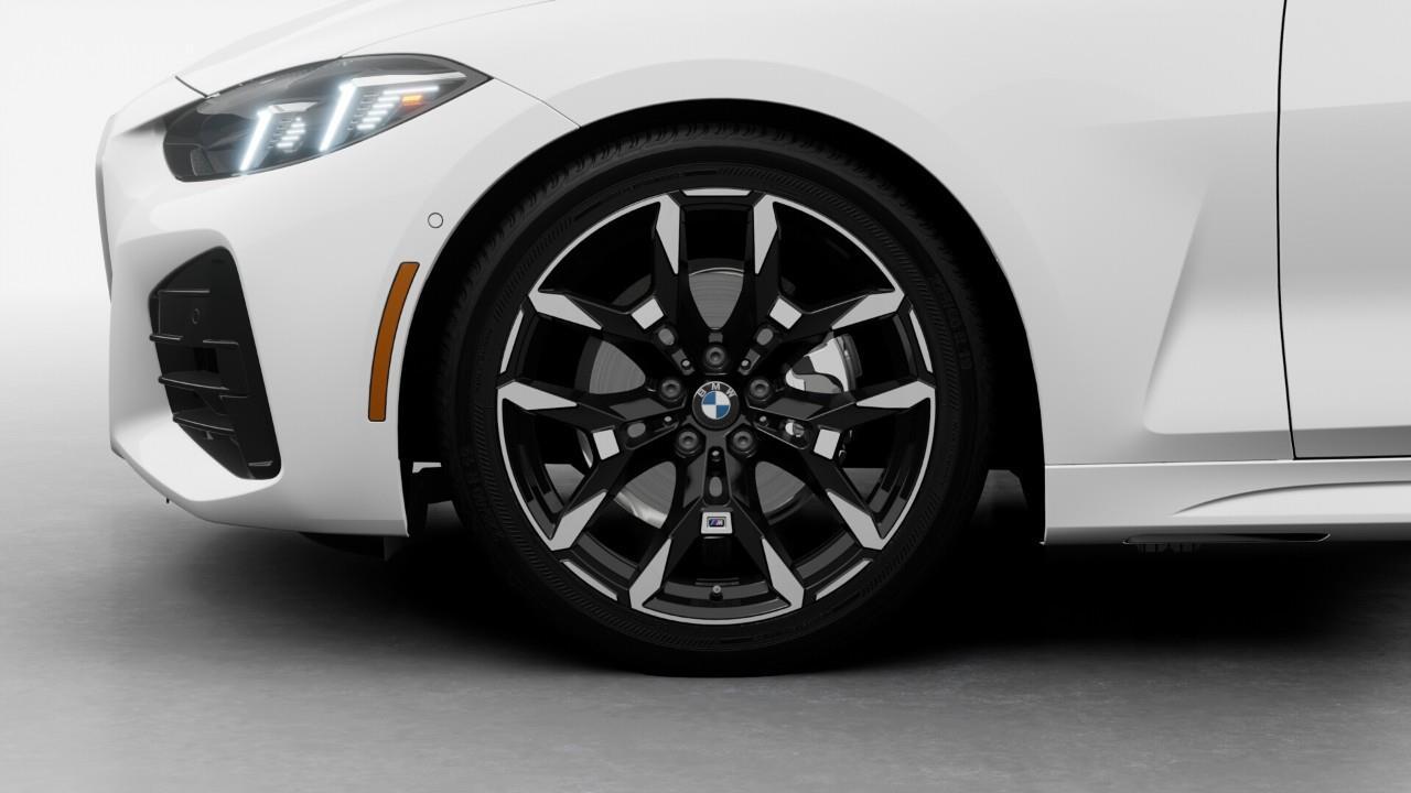 2026 BMW 430 i xDrive 2dr All-Wheel Drive Cabriolet Photo