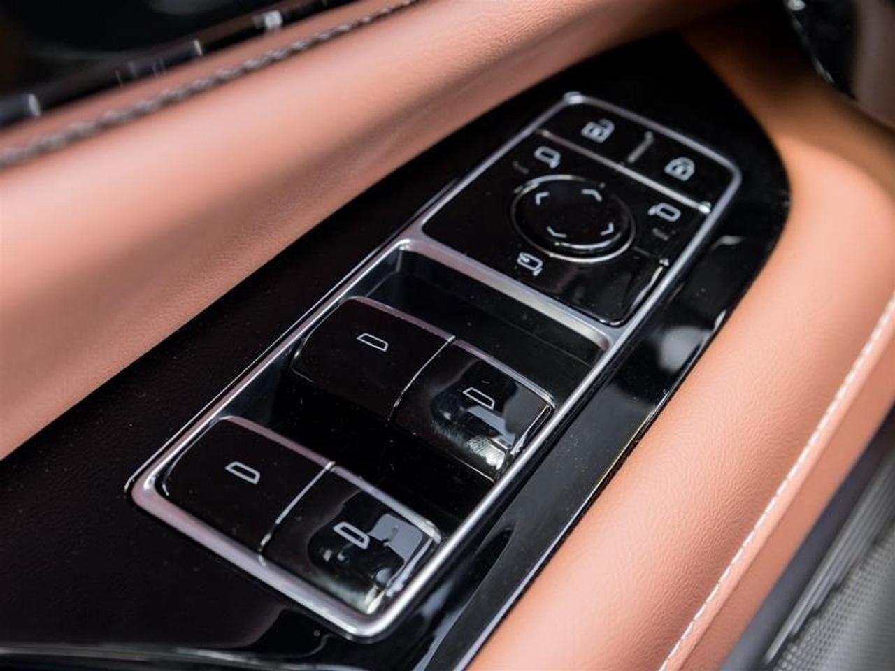 2026 Cadillac OPTIQ Premium Sport 4dr Photo