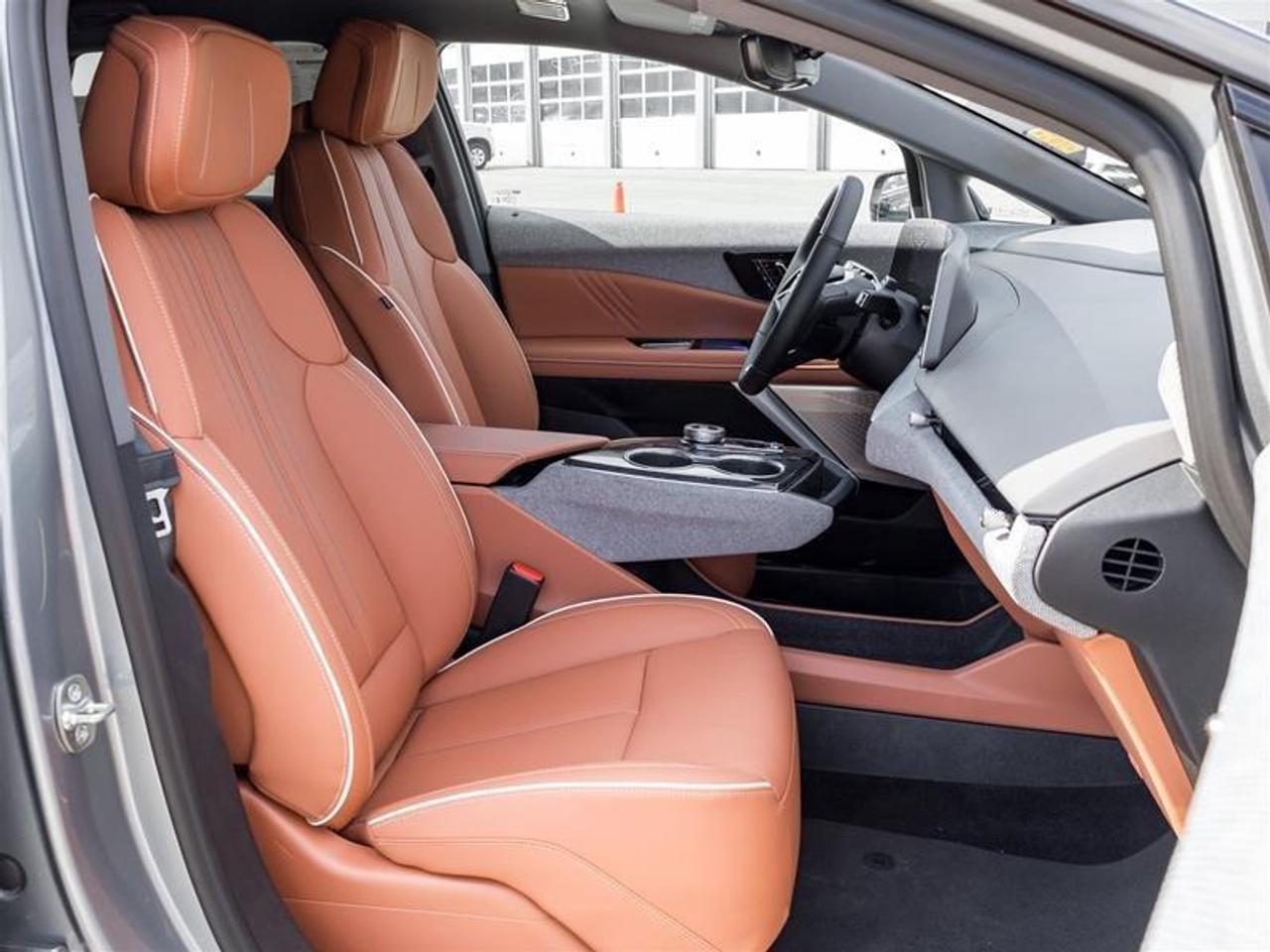 2026 Cadillac OPTIQ Premium Sport 4dr Photo