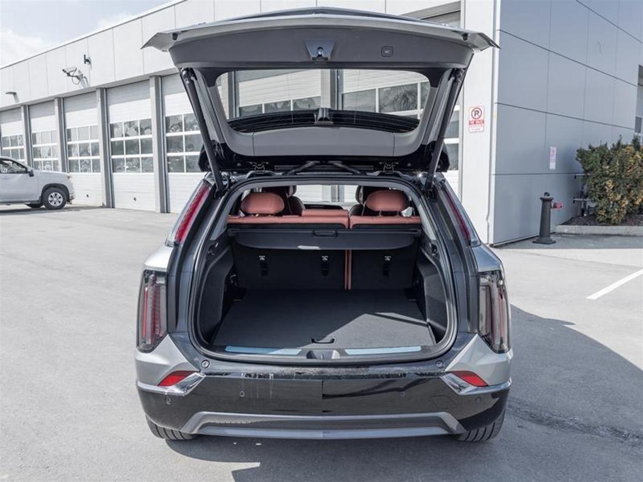 2026 Cadillac OPTIQ Premium Sport 4dr Photo