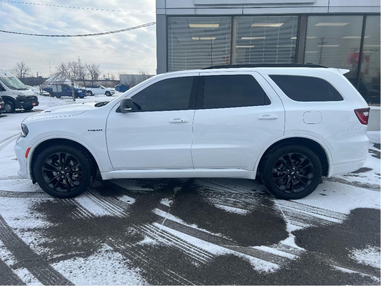 2025 Dodge Durango R-T AWD 5.7L V8 *SUN *NAVI *LTHR *SNOW TIRES Photo