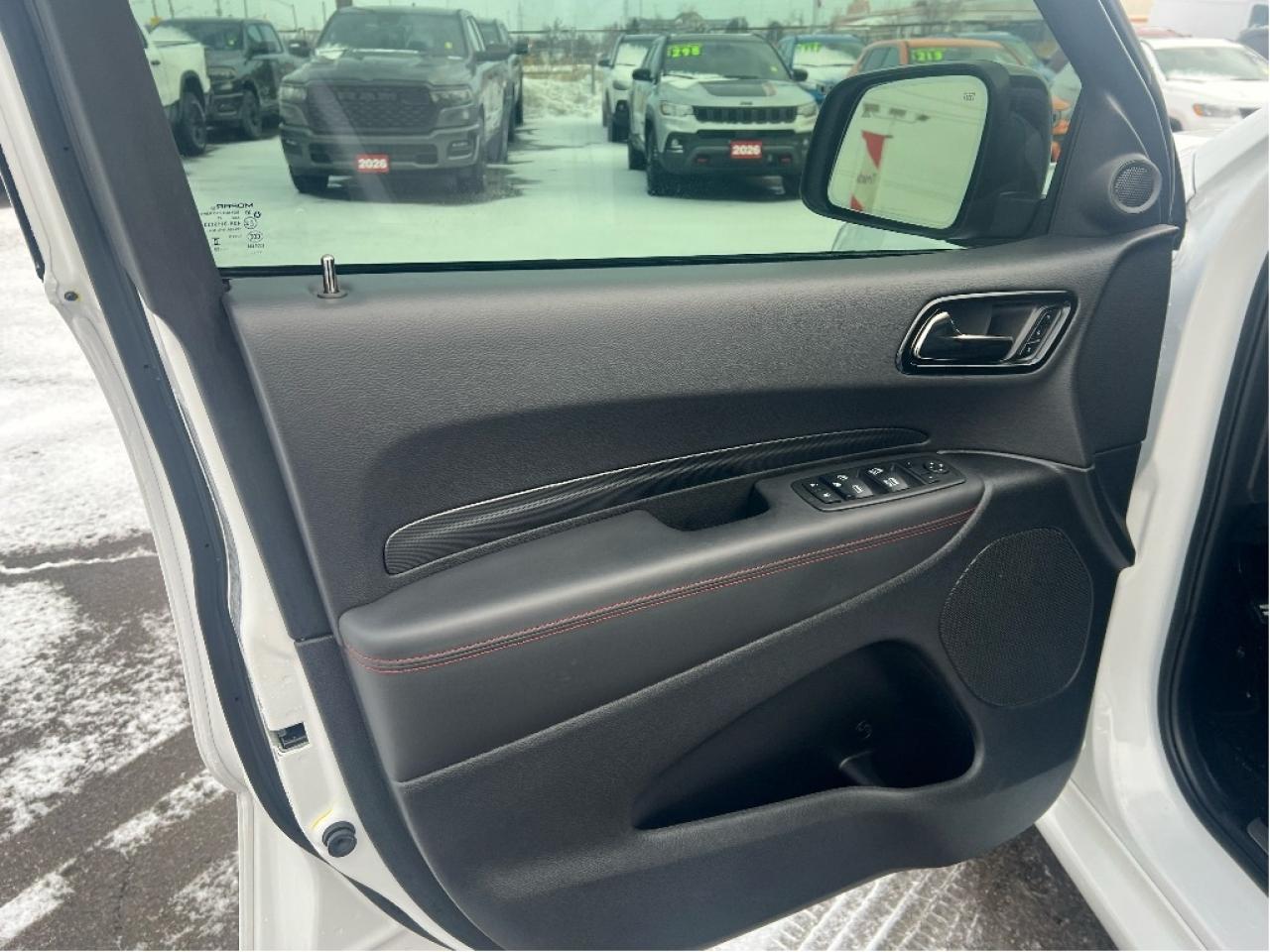 2025 Dodge Durango R-T AWD 5.7L V8 *SUN *NAVI *LTHR *SNOW TIRES Photo