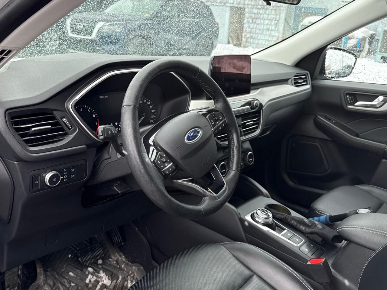2021 Ford Escape SEL   AWD   COPILOT 360   NAV Photo