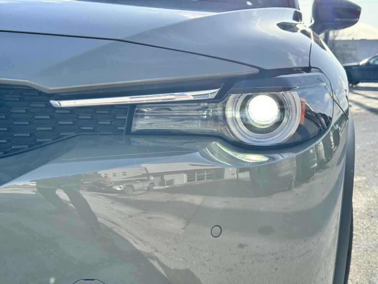 2023 Mazda MX-30 GT/ EXTENDED WARRANTY/ 3.95%RATE/ONLY 1K/ MUST SEE Photo