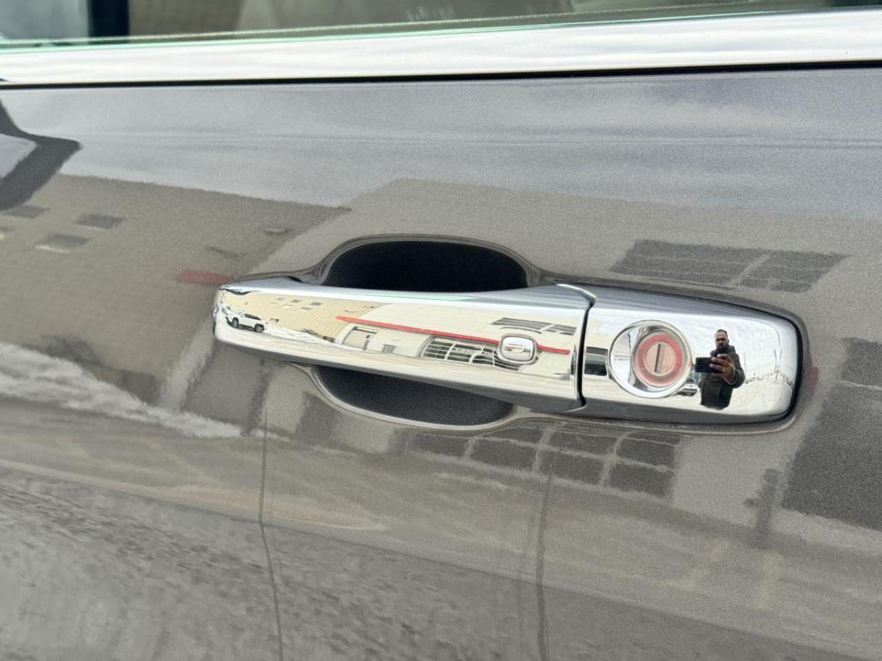 2018 Jeep Grand Cherokee LIMITED 4X4/ LEATHER/ PANOROOF/ CARFAX CLEAN Photo