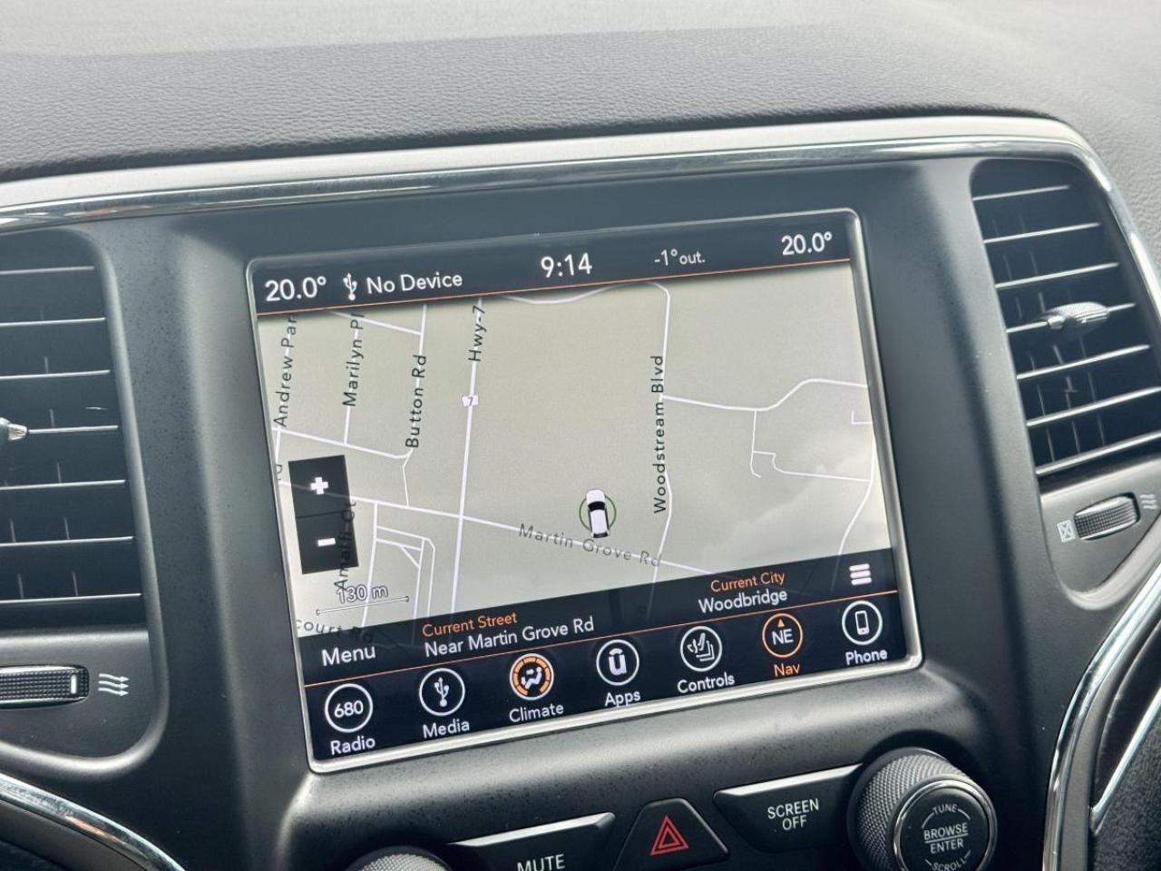 2018 Jeep Grand Cherokee LIMITED 4X4/ LEATHER/ PANOROOF/ CARFAX CLEAN Photo