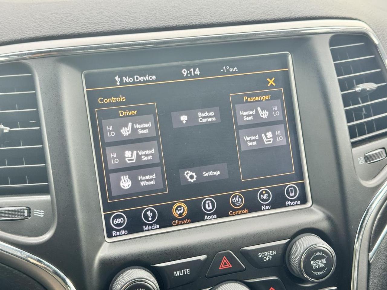 2018 Jeep Grand Cherokee LIMITED 4X4/ LEATHER/ PANOROOF/ CARFAX CLEAN Photo