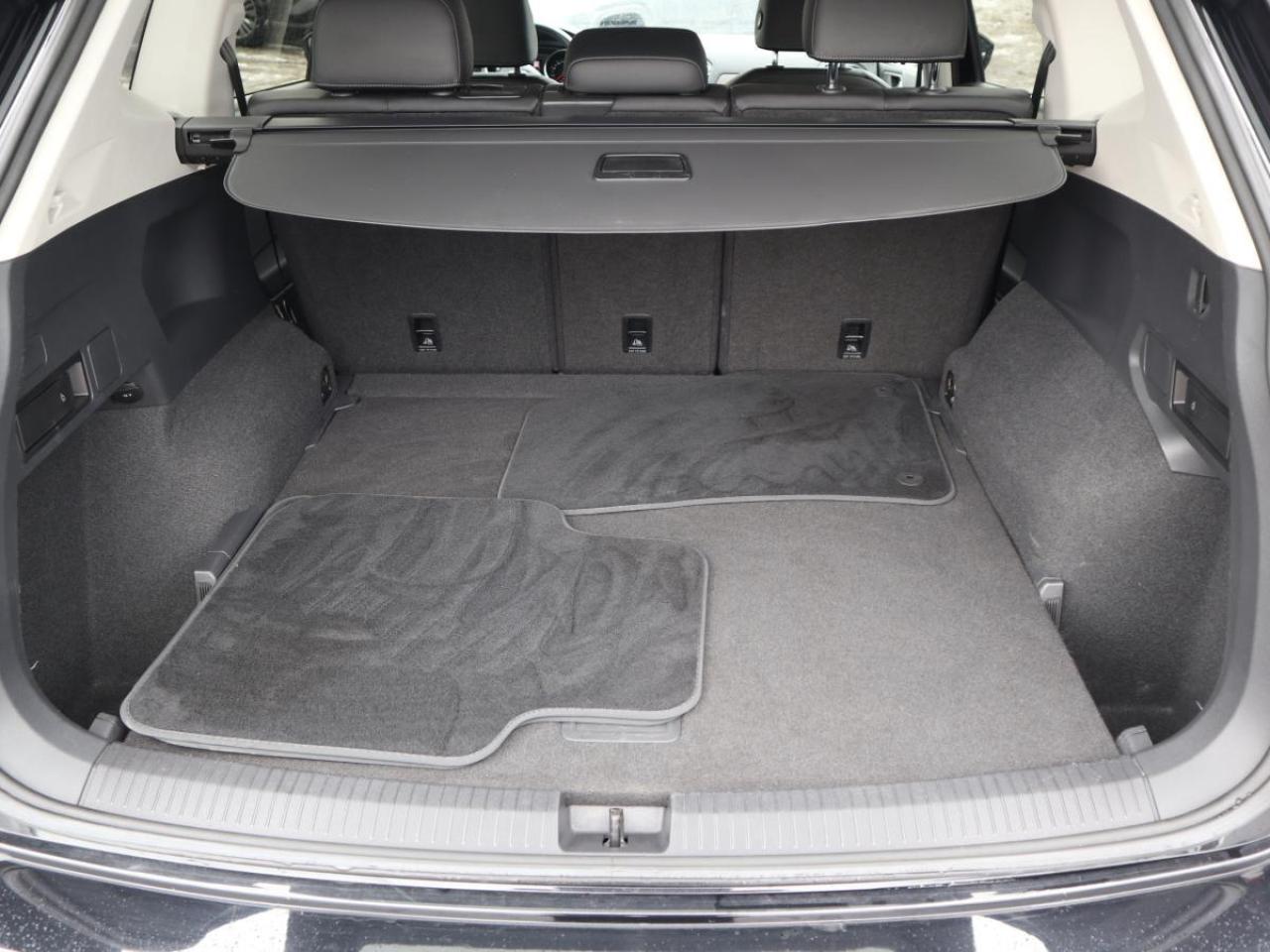 2019 Volkswagen Tiguan COMFORTLINE 4 MOTION/ LEATHER/ ALLOYS/ CERTIFIED Photo