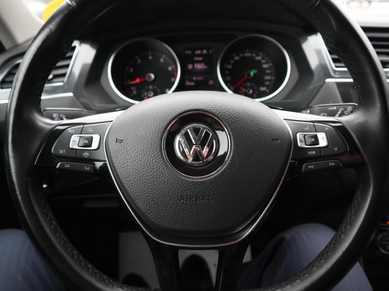 2019 Volkswagen Tiguan COMFORTLINE 4 MOTION/ LEATHER/ ALLOYS/ CERTIFIED Photo