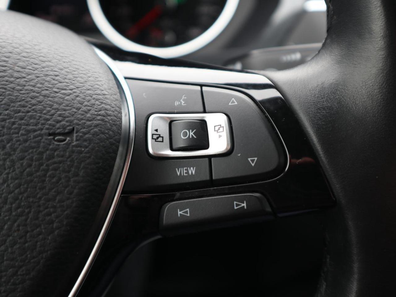 2019 Volkswagen Tiguan COMFORTLINE 4 MOTION/ LEATHER/ ALLOYS/ CERTIFIED Photo