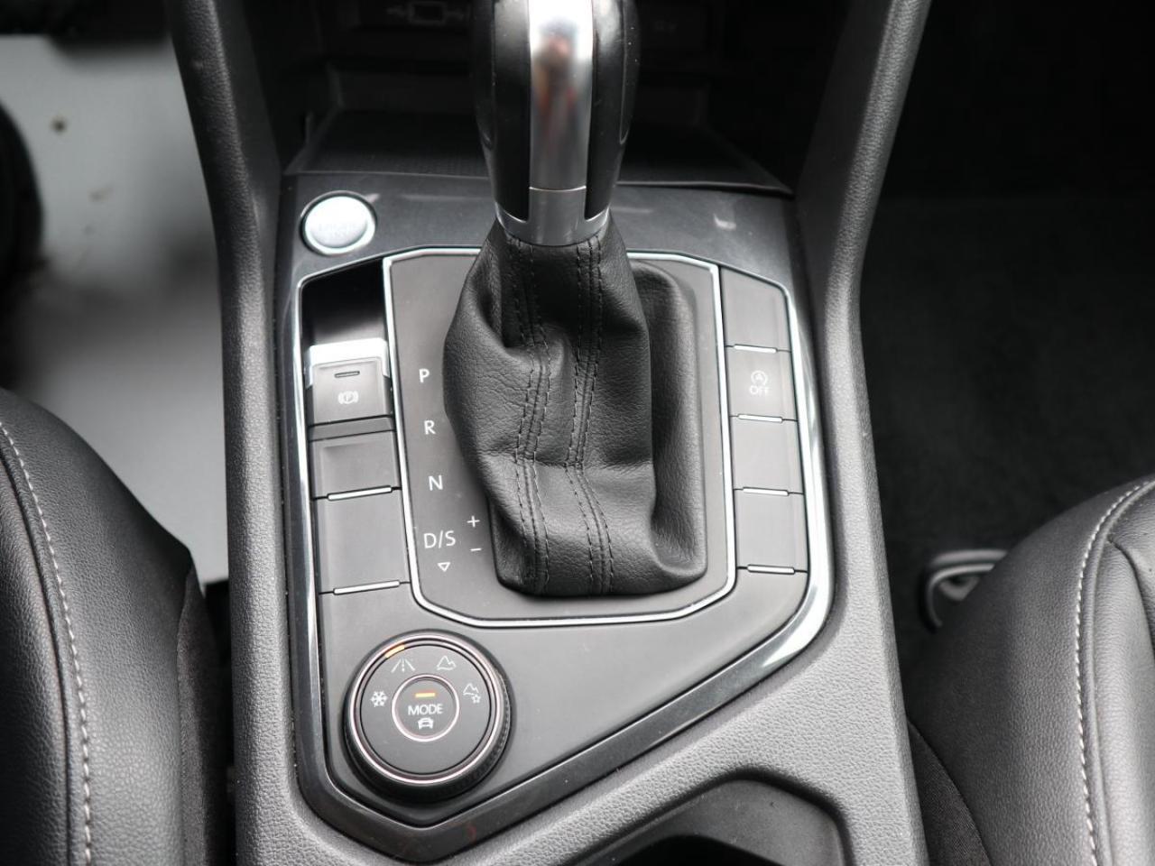 2019 Volkswagen Tiguan COMFORTLINE 4 MOTION/ LEATHER/ ALLOYS/ CERTIFIED Photo