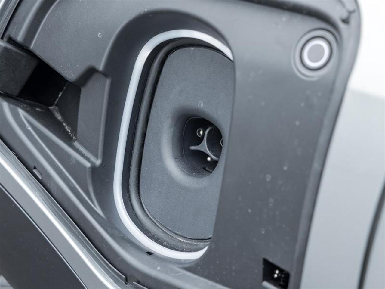 2026 Cadillac OPTIQ Premium Luxury 4dr Photo