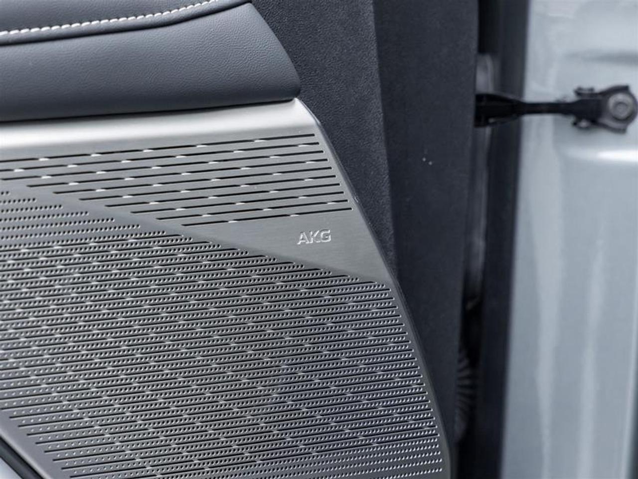 2026 Cadillac OPTIQ Premium Luxury 4dr Photo