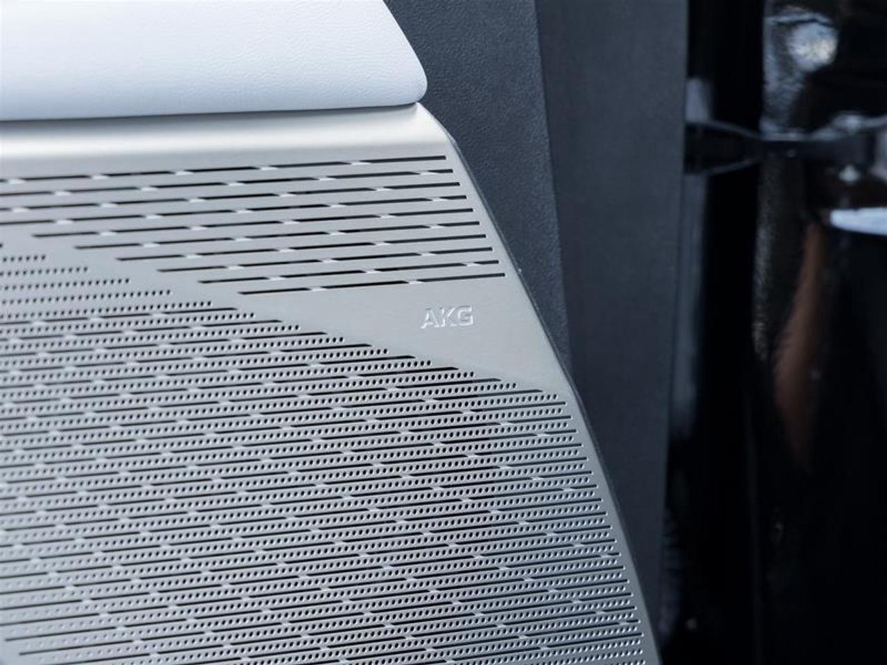 2026 Cadillac OPTIQ Premium Luxury 4dr Photo