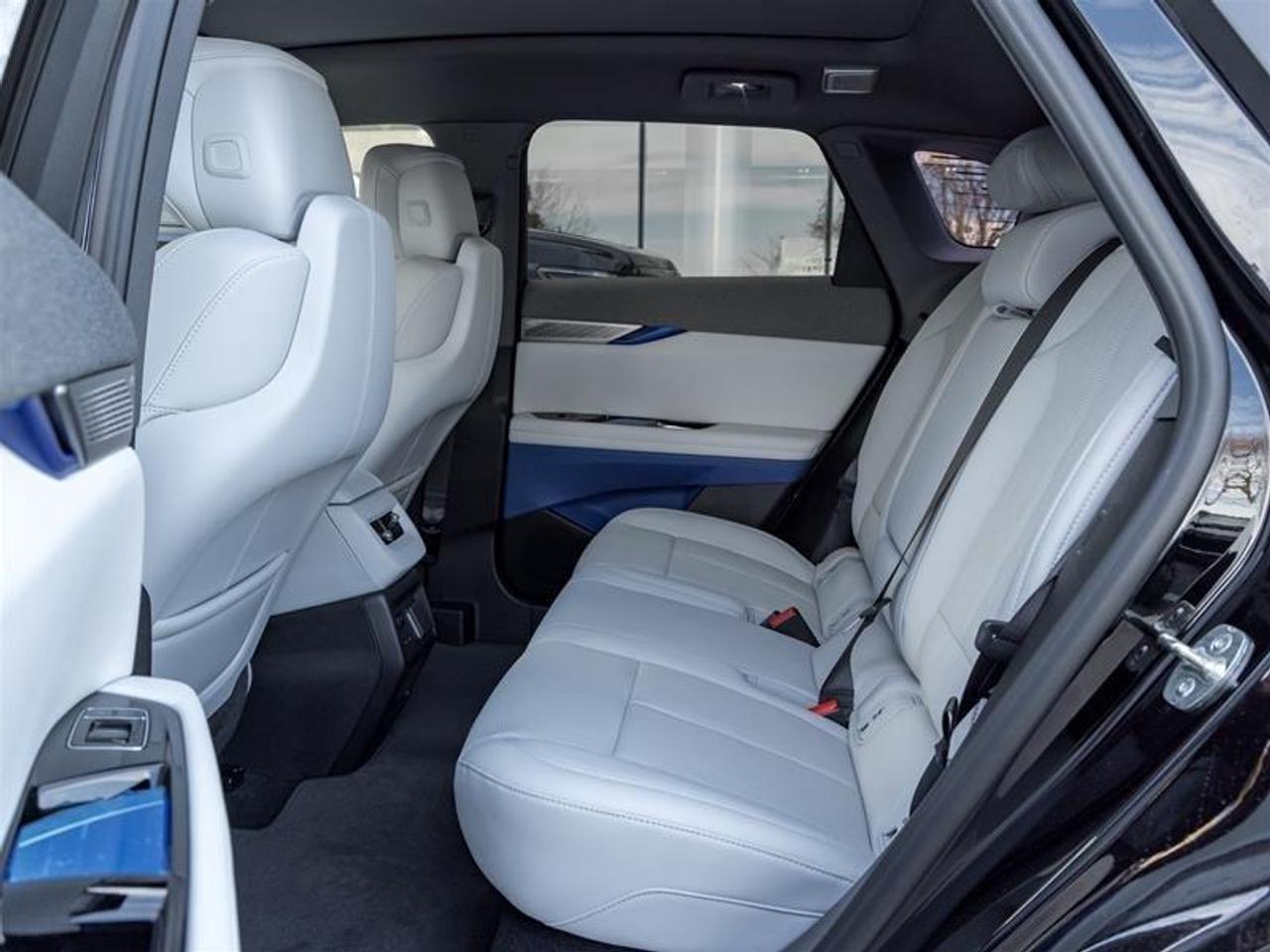 2026 Cadillac OPTIQ Premium Luxury 4dr Photo