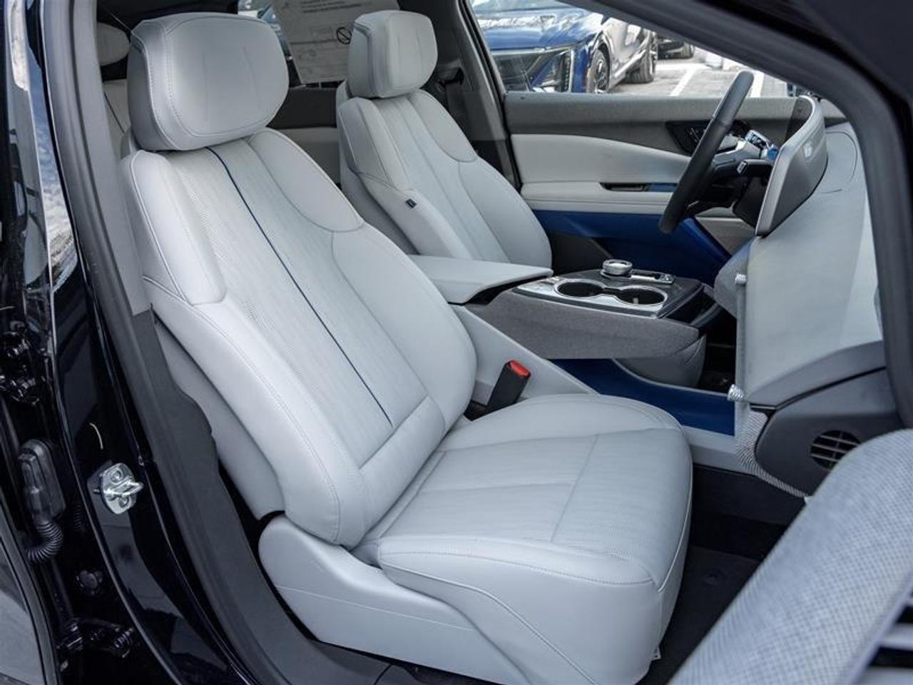 2026 Cadillac OPTIQ Premium Luxury 4dr Photo