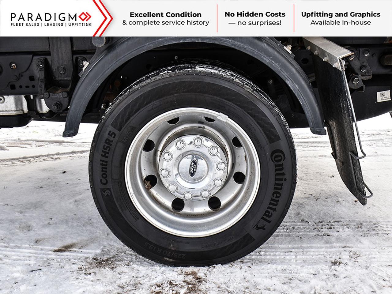 2024 Ford F-550 LARIAT Chassis Dump Truck Photo