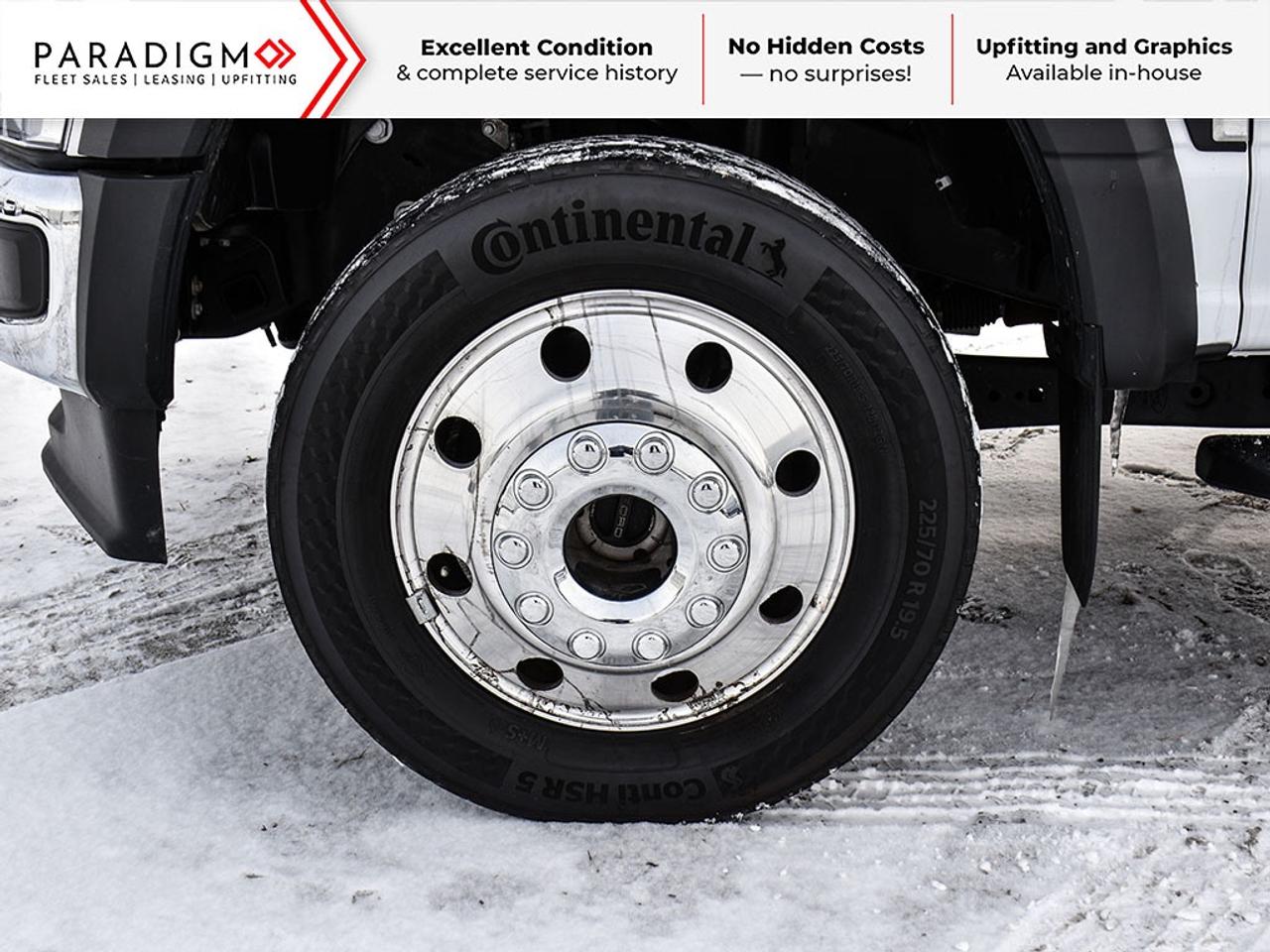 2024 Ford F-550 LARIAT Chassis Dump Truck Photo