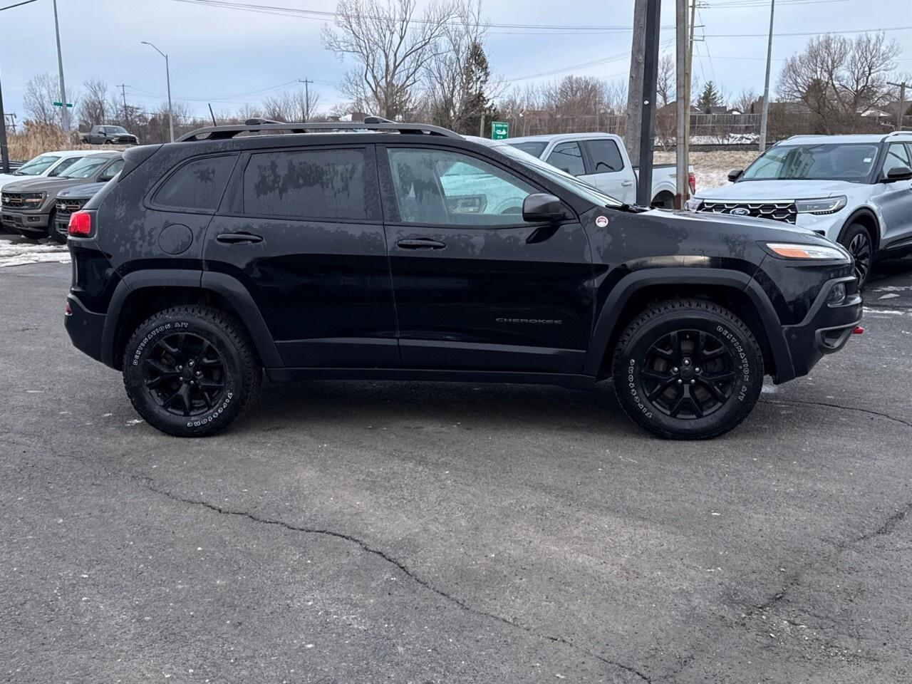 2018 Jeep Cherokee TRAILHAWK   LEATHER   ROOF Photo