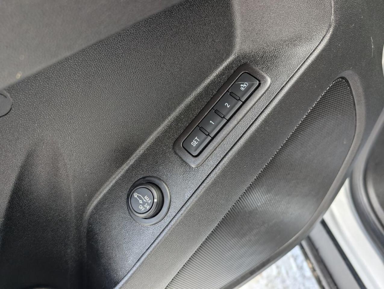 2021 Chevrolet Equinox LT AWD   NAV   SUNROOF   CAMERA   HTD SEATS Photo