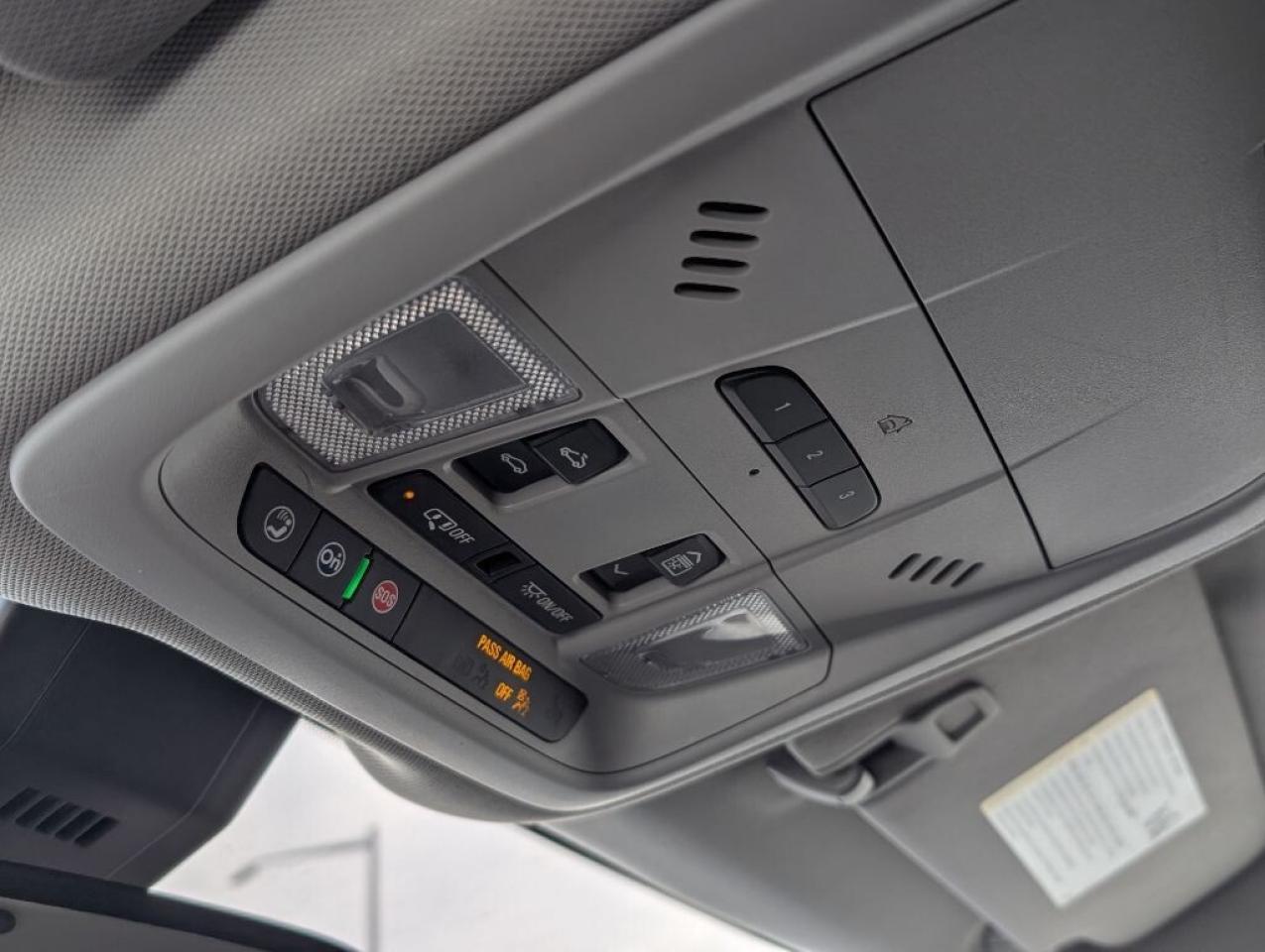 2021 Chevrolet Equinox LT AWD   NAV   SUNROOF   CAMERA   HTD SEATS Photo