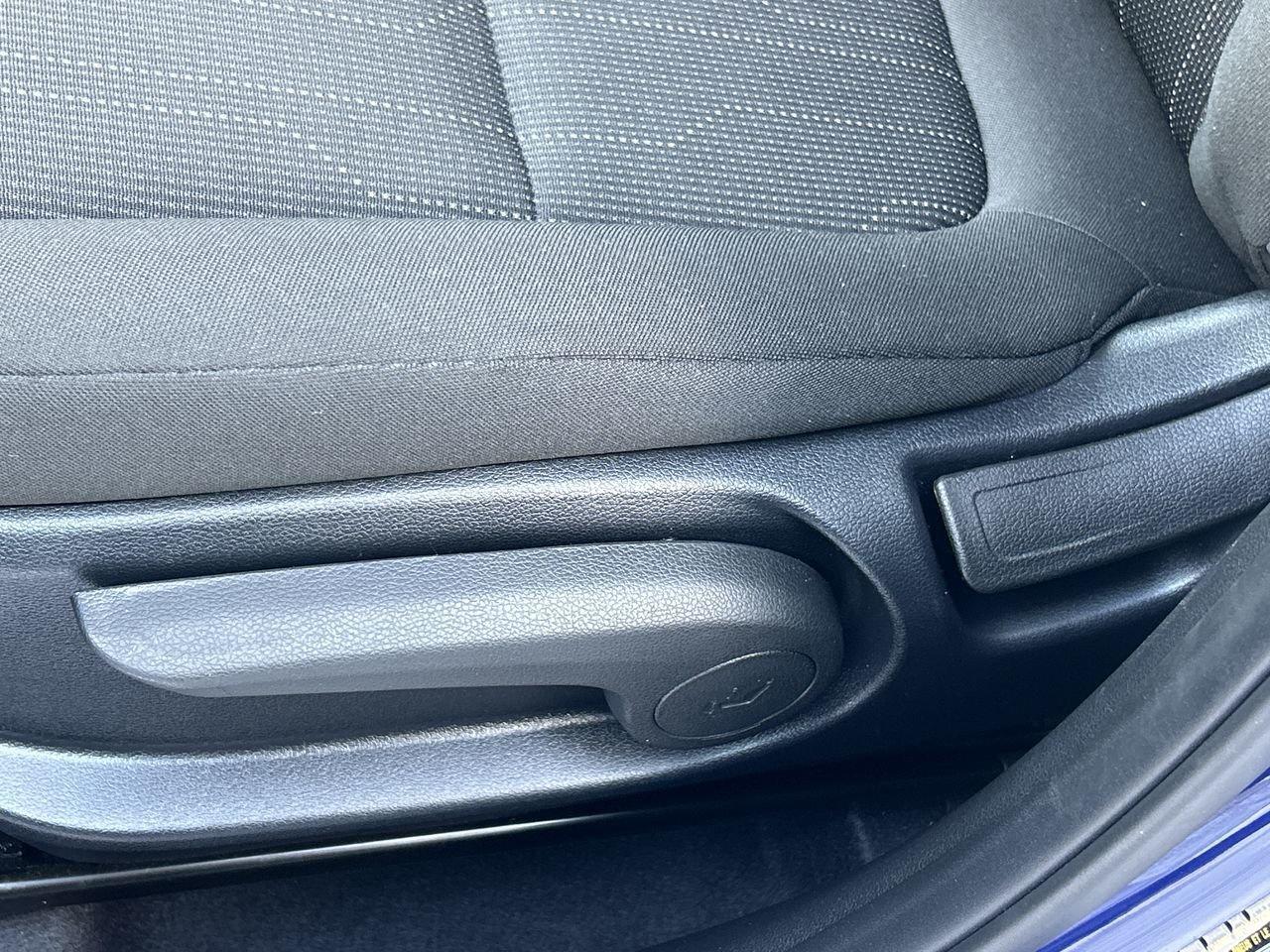 2023 Hyundai Venue FWD Essential (Two-Tone)   Smart, Stylish & Effici Photo