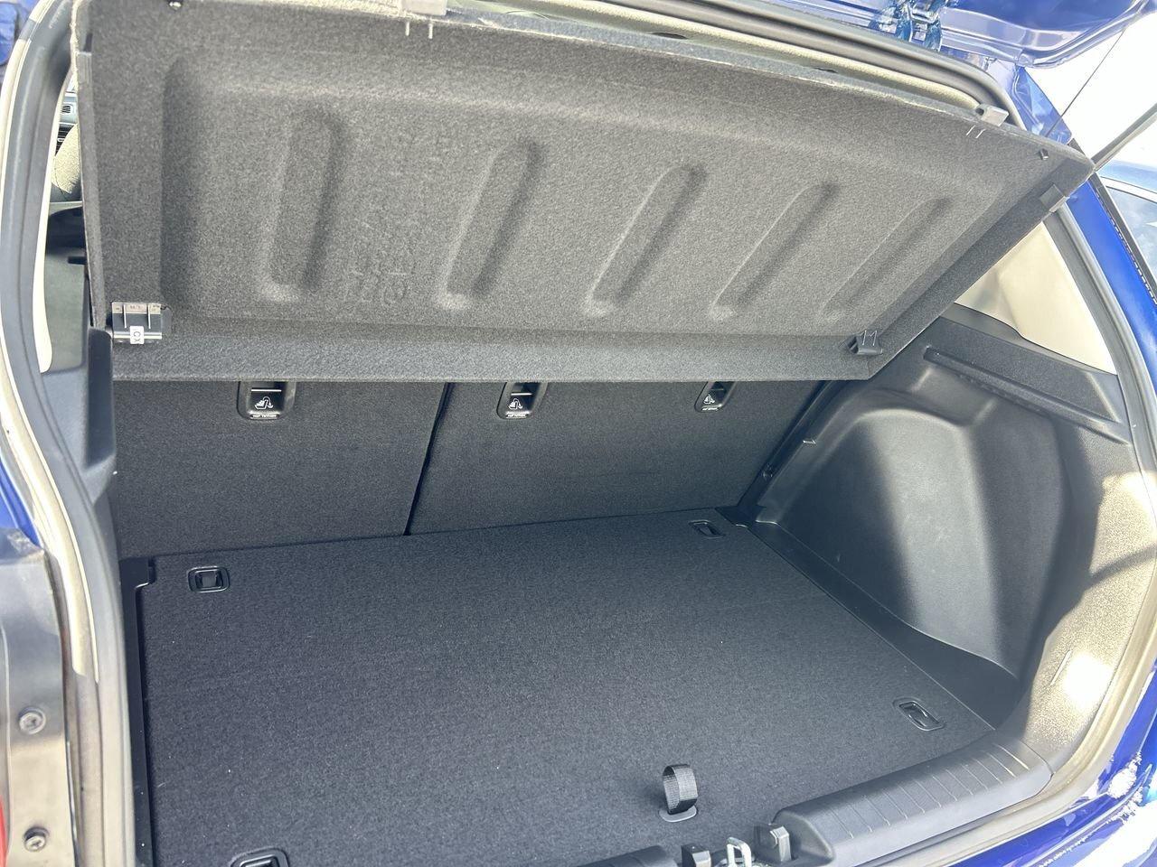 2023 Hyundai Venue FWD Essential (Two-Tone)   Smart, Stylish & Effici Photo