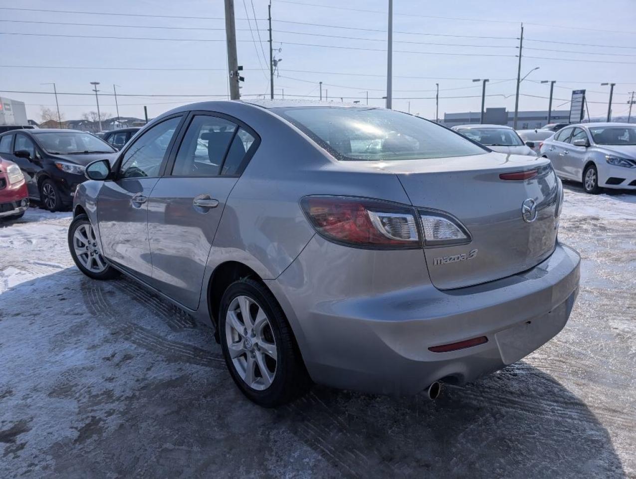 2013 Mazda MAZDA3 GS-SKY Photo