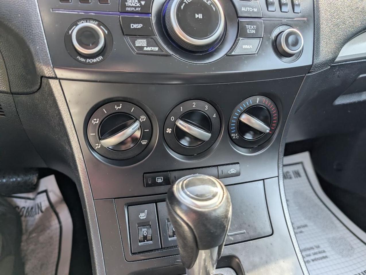 2013 Mazda MAZDA3 GS-SKY Photo