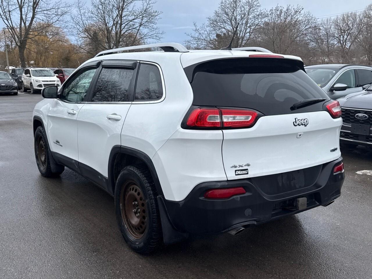 2014 Jeep Cherokee NORTH   4WD   HEATED LEATHER Photo