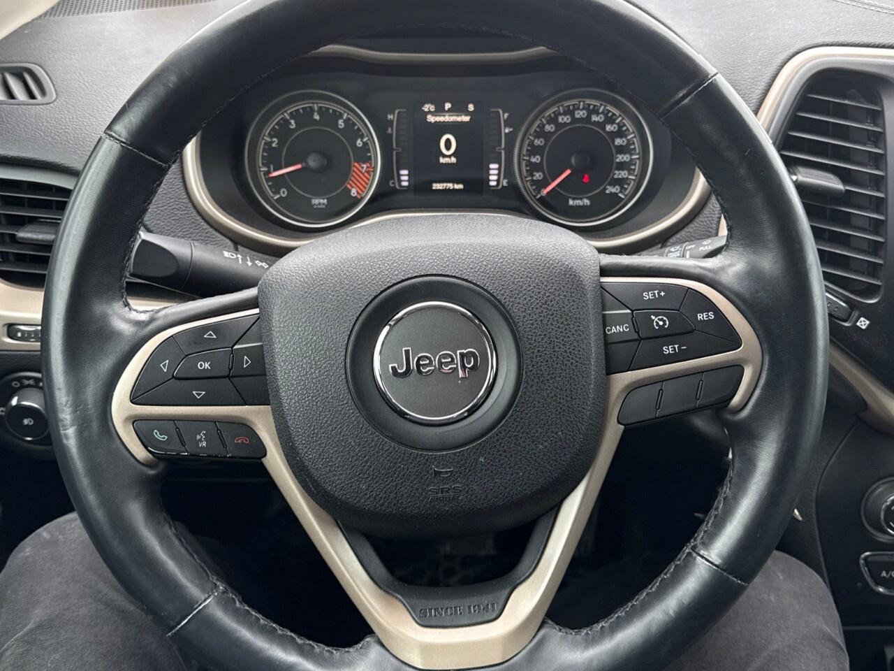 2014 Jeep Cherokee NORTH   4WD   HEATED LEATHER Photo