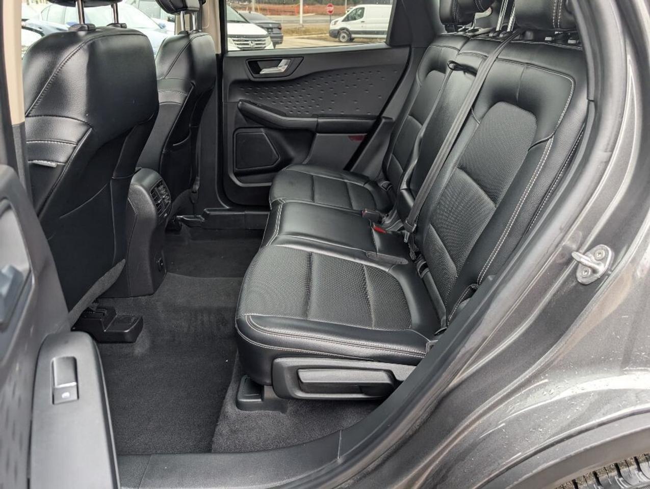 2020 Ford Escape SEL AWD   NAV   LEATHER   PANO ROOF   CAMERA Photo