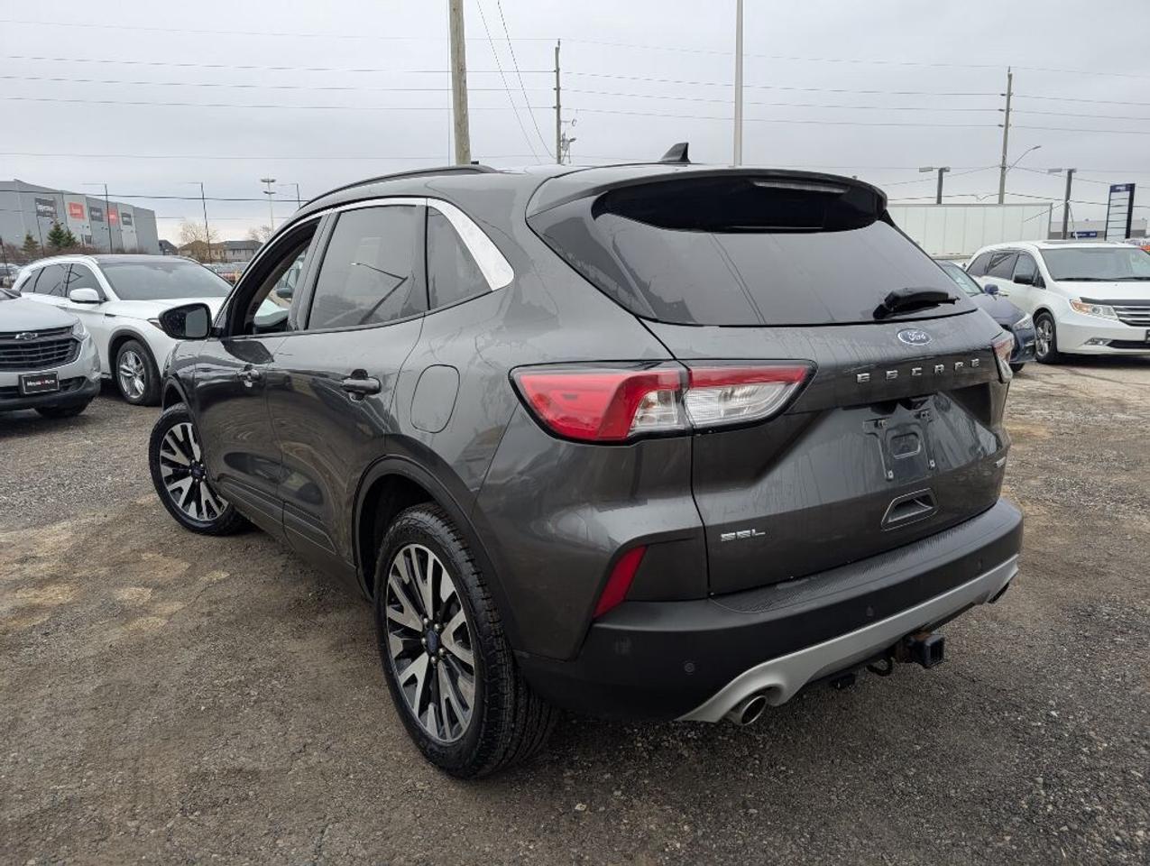 2020 Ford Escape SEL AWD   NAV   LEATHER   PANO ROOF   CAMERA Photo