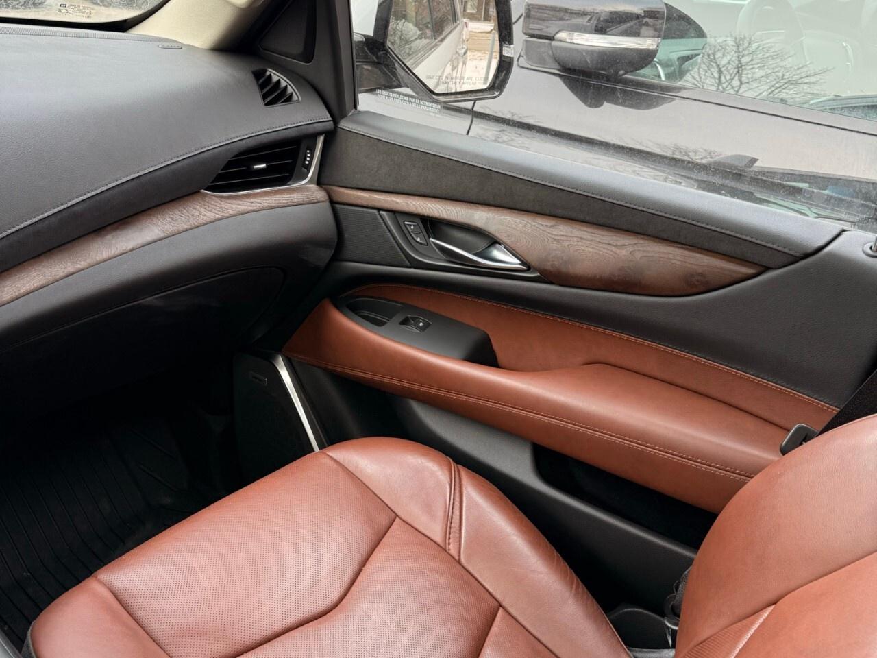 2019 Cadillac Escalade PREMIUM LUXURY   MOONROOF Photo