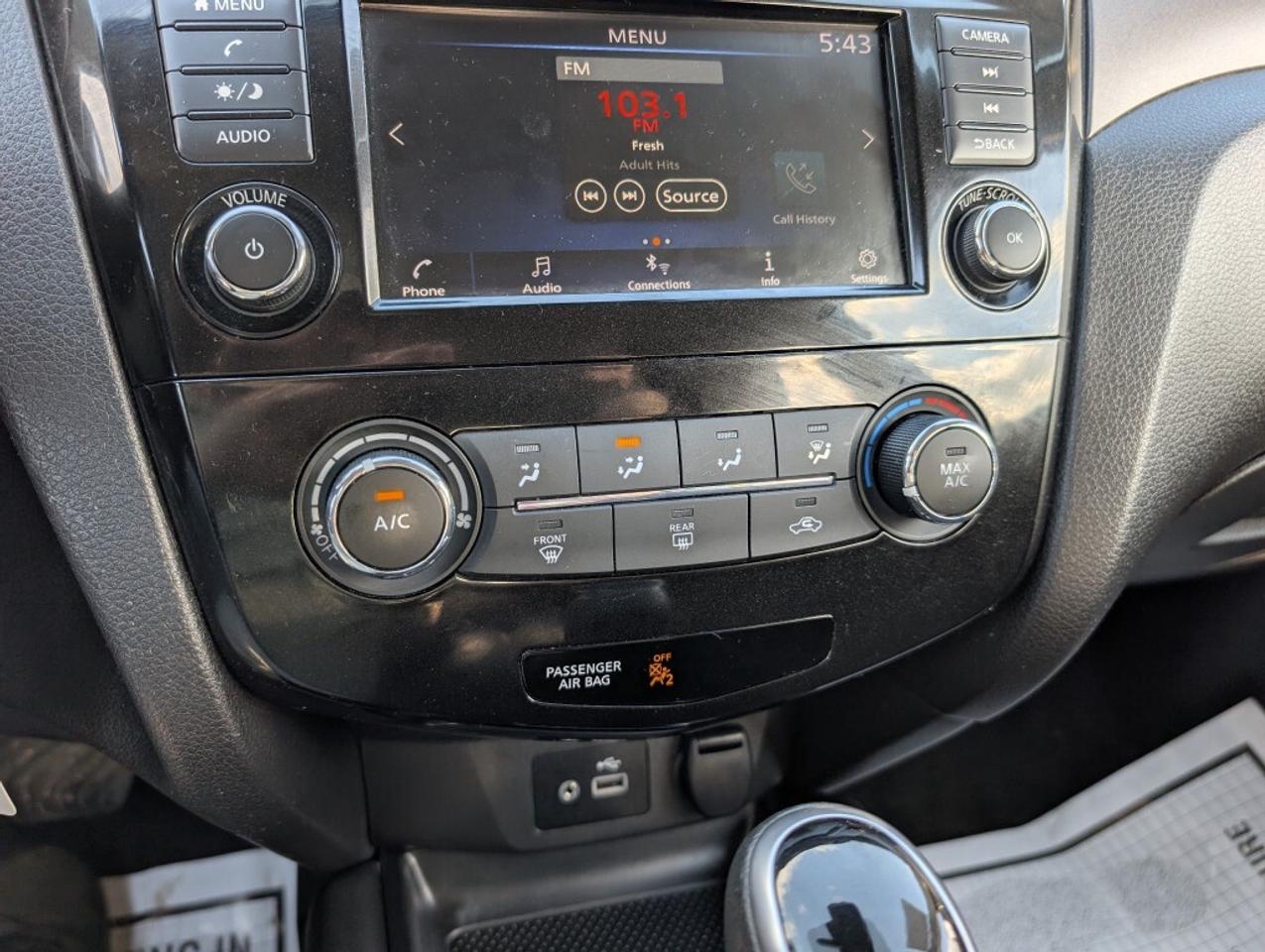 2020 Nissan Qashqai CAMERA   HTD SEATS   BLIND SPOT   APPLE CARPLAY Photo