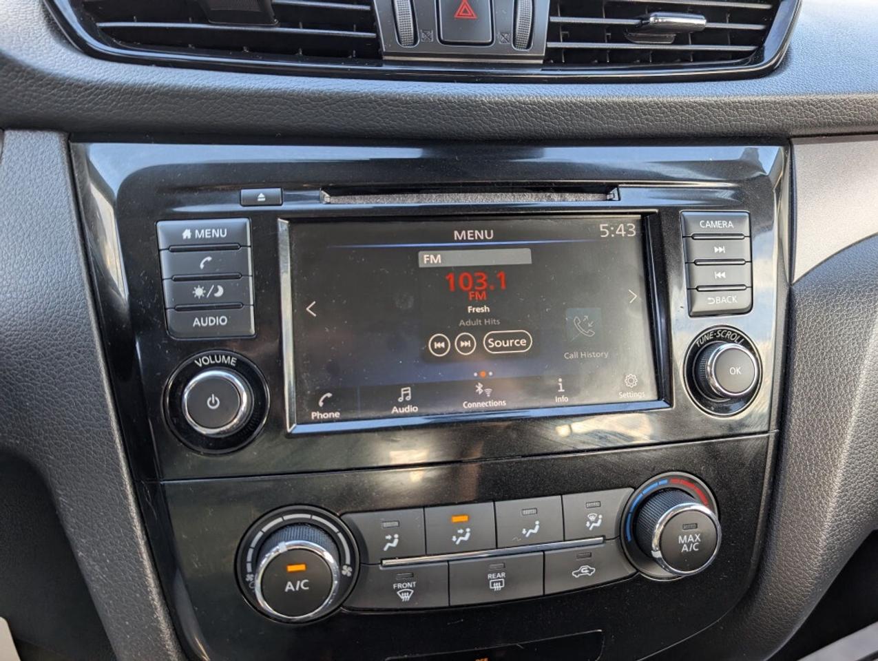 2020 Nissan Qashqai CAMERA   HTD SEATS   BLIND SPOT   APPLE CARPLAY Photo
