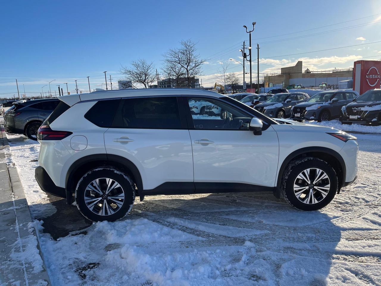 2023 Nissan Rogue SV AWD Photo