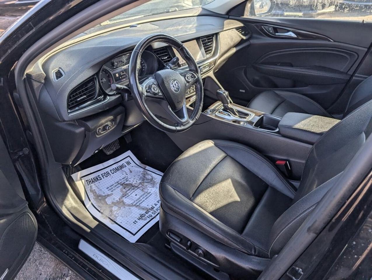 2019 Buick Regal ESSENCE AWD   NAV   LEATHER   SUNROOF   CAMERA Photo