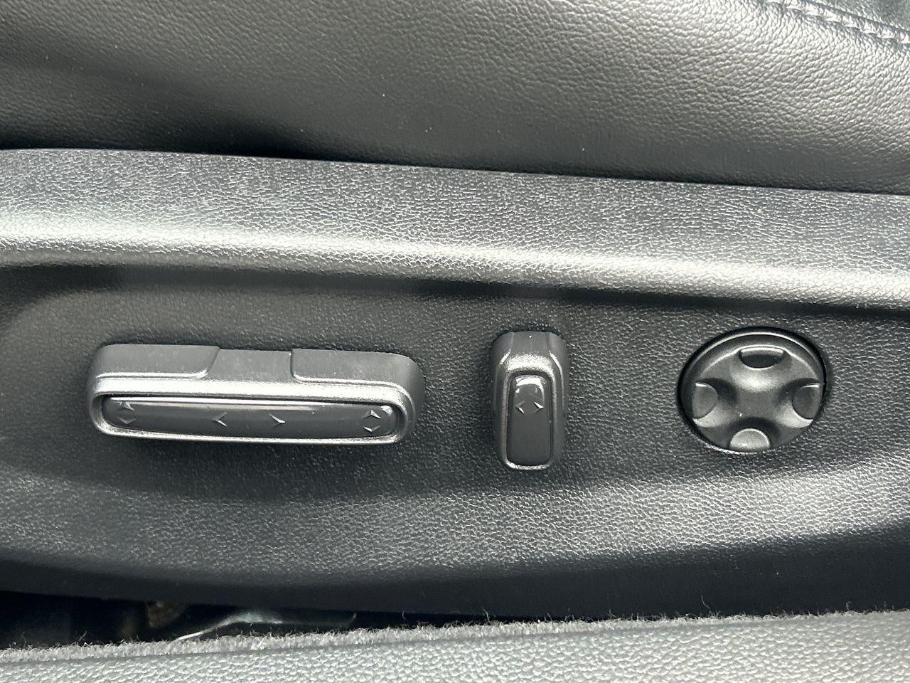 2021 Honda Accord Sedan Touring   Premium Comfort & Advanced Tech LOW KMS Photo