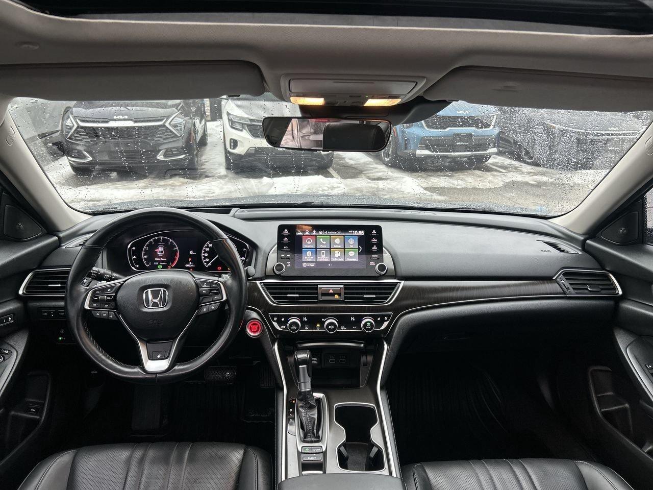 2021 Honda Accord Sedan Touring   Premium Comfort & Advanced Tech LOW KMS Photo