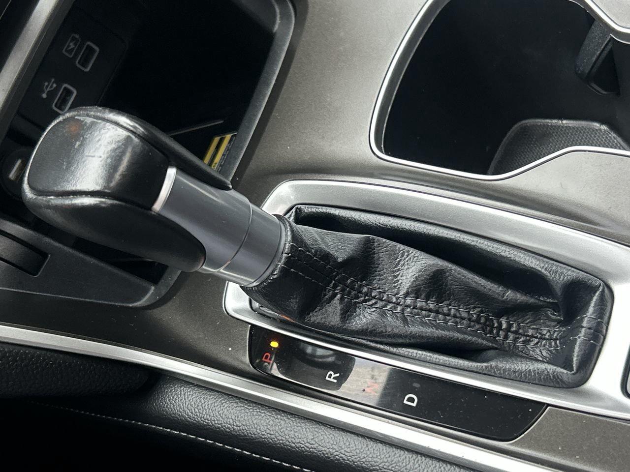 2021 Honda Accord Sedan Touring   Premium Comfort & Advanced Tech LOW KMS Photo