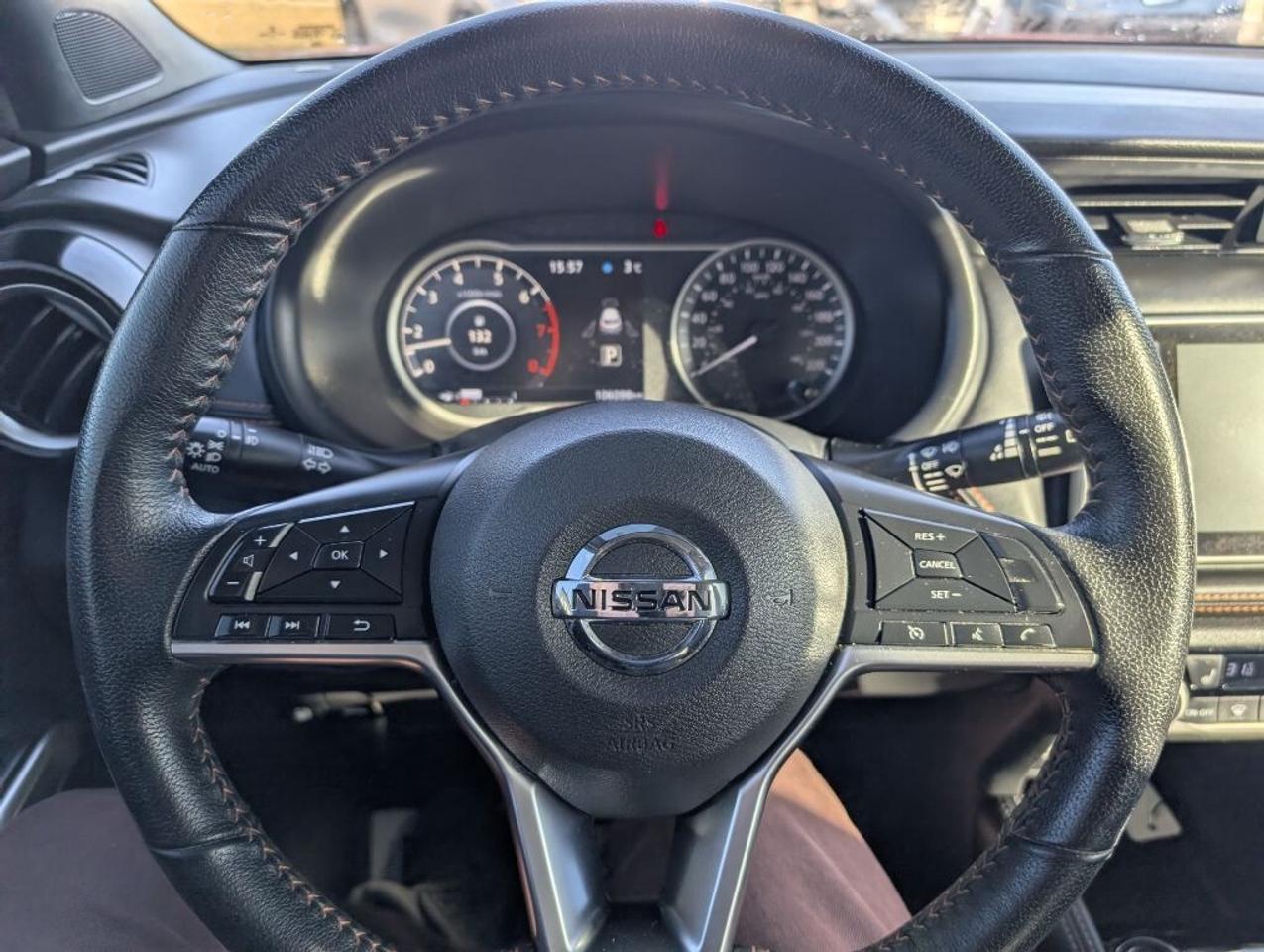 2019 Nissan Kicks SR   LEATHER   HTD SEATS   360 CAMERA Photo