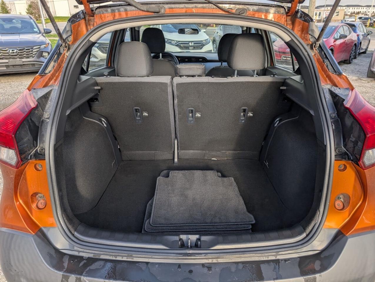2019 Nissan Kicks SV   CAMERA   HTD SEATS Photo