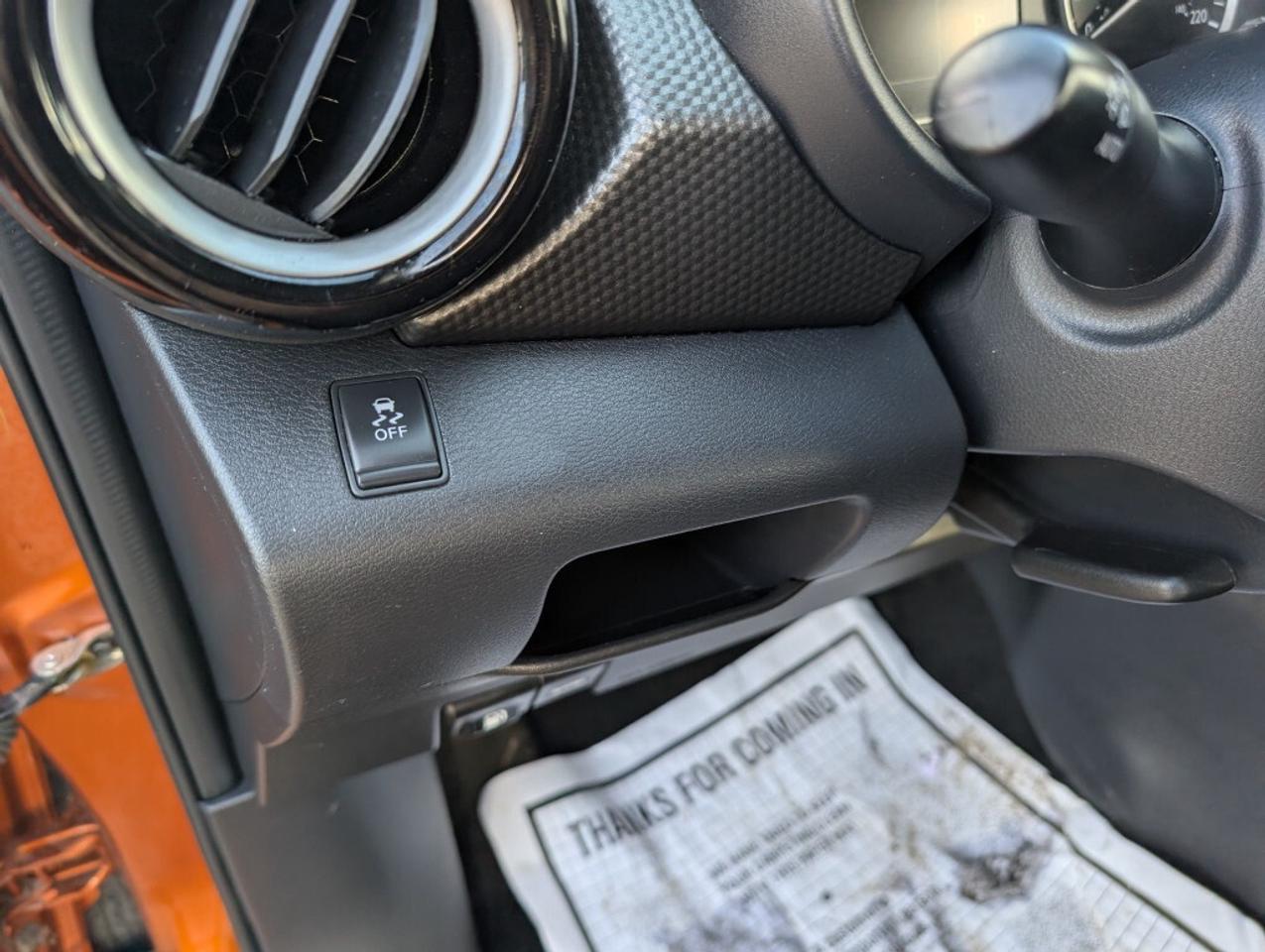 2019 Nissan Kicks SV   CAMERA   HTD SEATS Photo