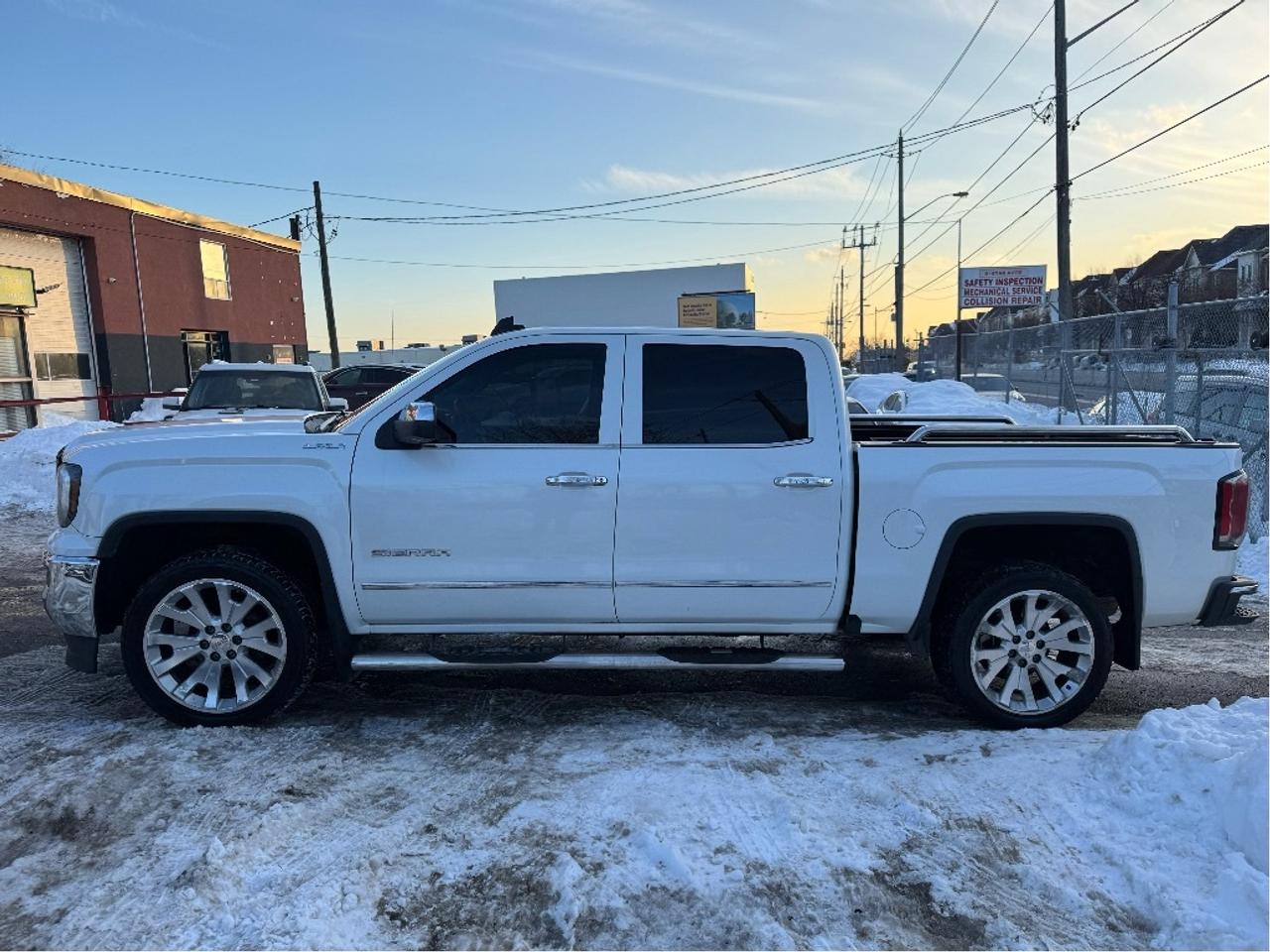 2018 GMC Sierra 1500 SLT Photo3